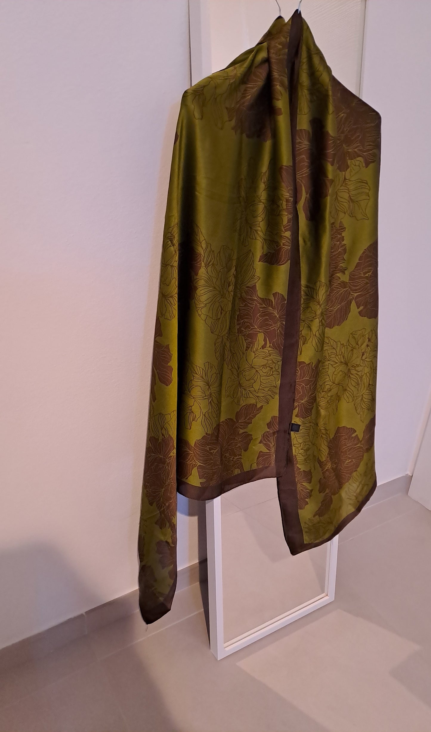 Silk effect stole/scarf