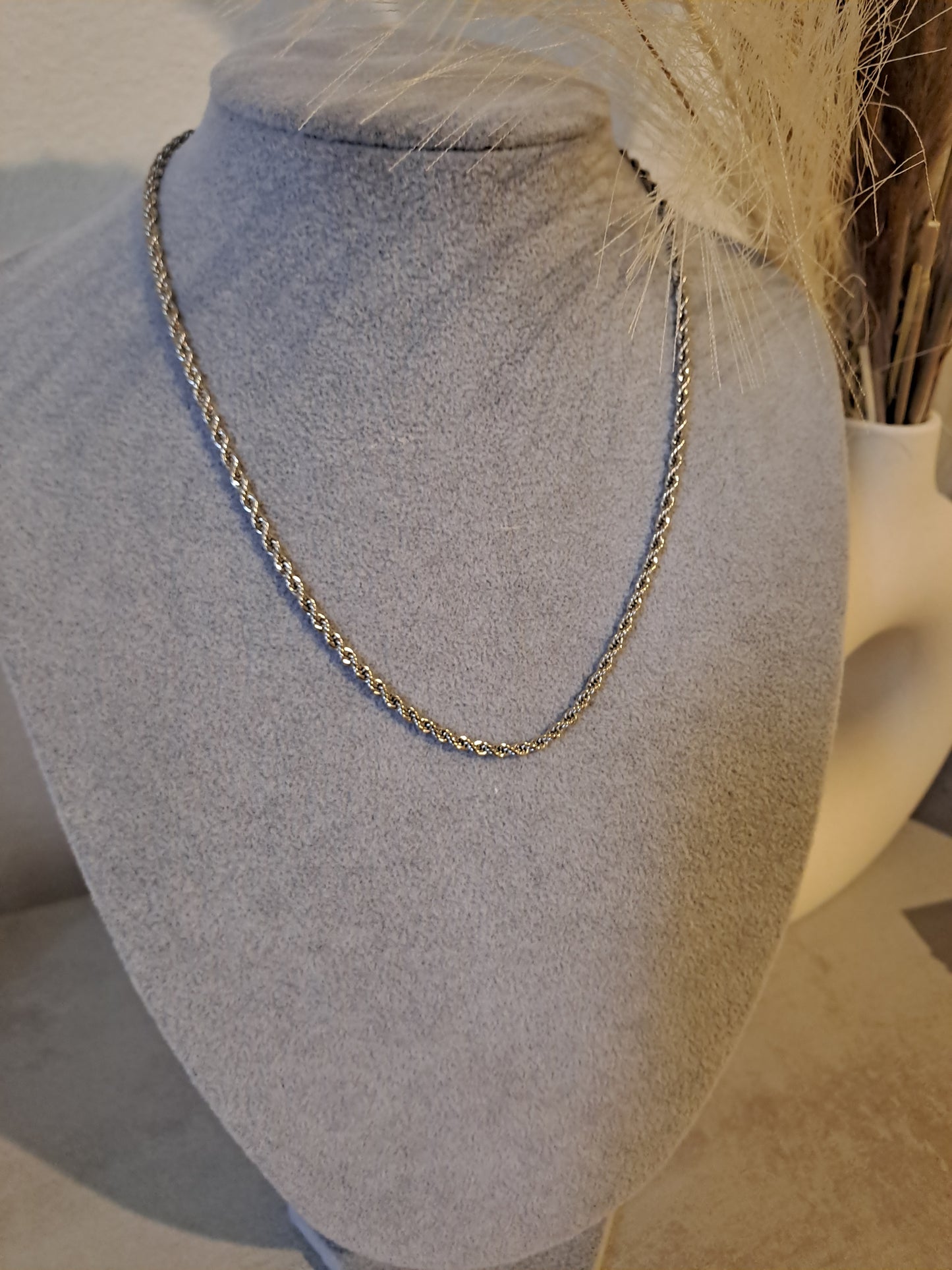 Anais Necklace