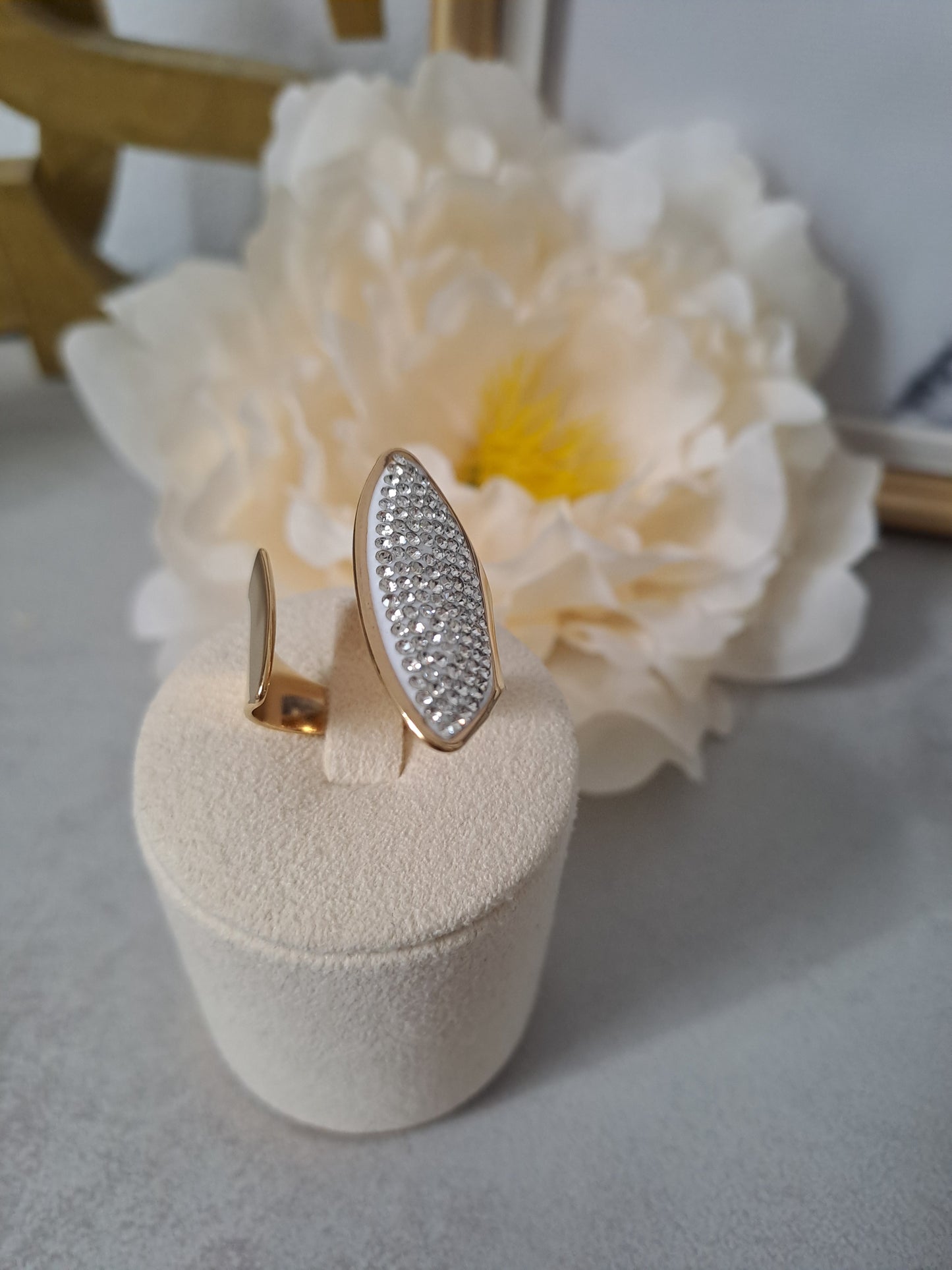 Anello Tamara